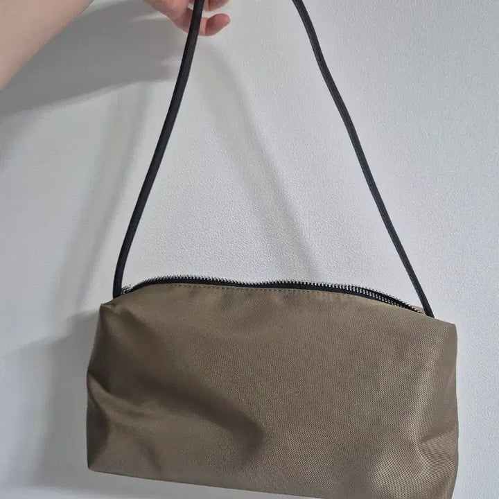 [BUNJANG] Nylon Shoulder Bag / 나일론 숄더백 팝니다