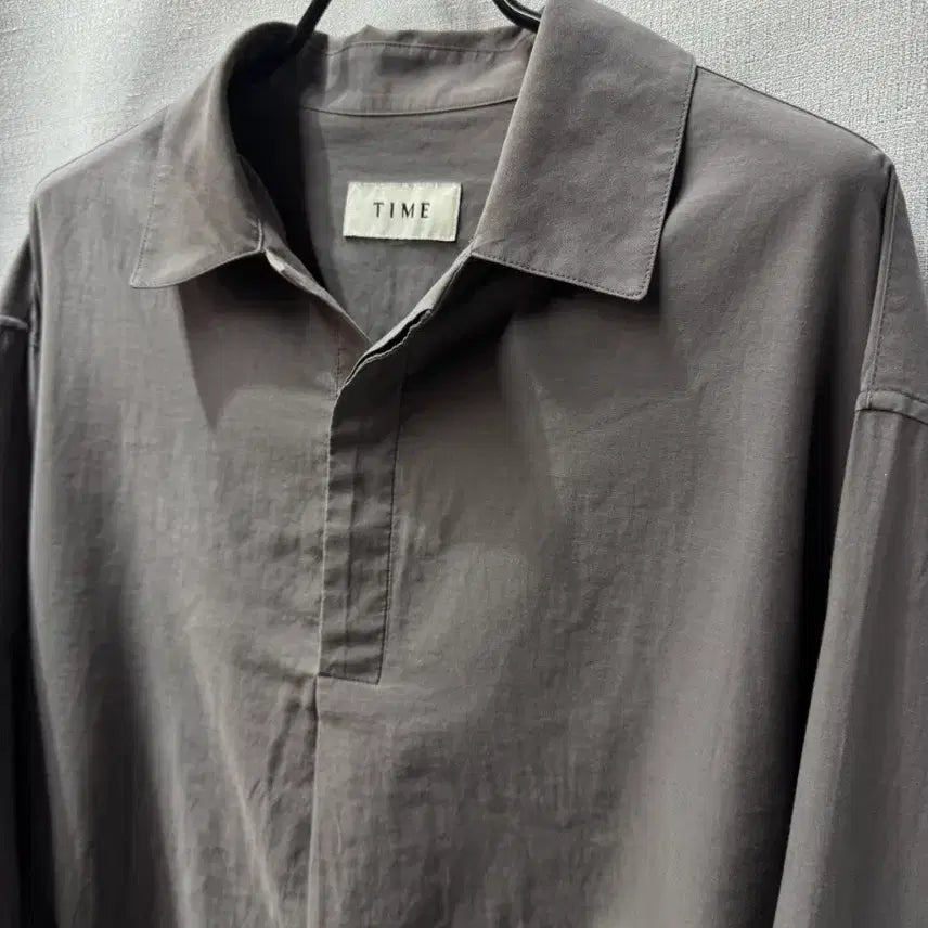 [SOLD OUT] 타임옴므 22FW 밴딩 풀오버 셔츠 (95~100)