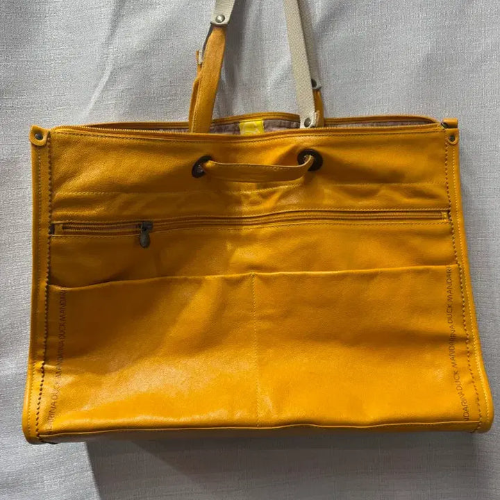 [SOLD OUT] 만다리나덕 Italy 울레더 도트백