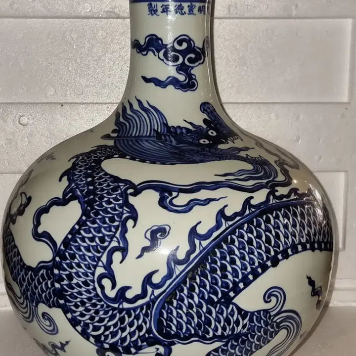 [BUNJANG] Chinese Celadon Porcelain Cloud and Dragon Vase / 선덕년제 청화백자 운용문 청구병 높43지34센 중국 도자기 고도자 골통품