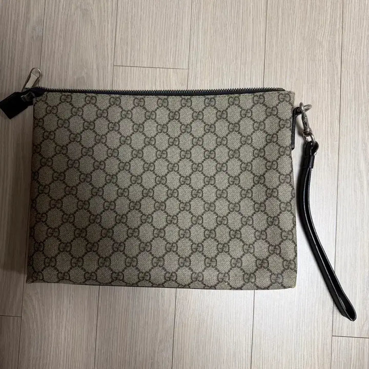 [BUNJANG] Gucci GG Supreme Canvas Clutch / 구찌 GG 수프림 캔버스 클러치