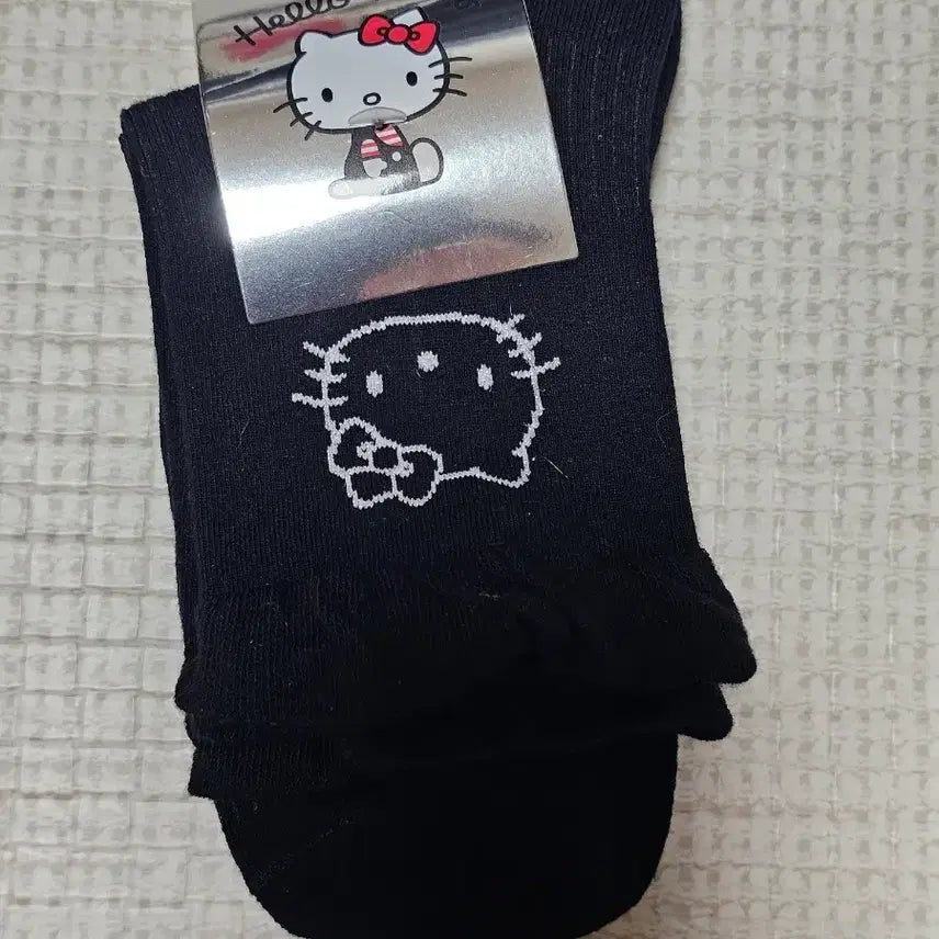 [SOLD OUT] 헬로키티 검정색 양말 여성용