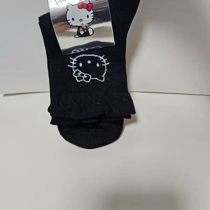 [SOLD OUT] 헬로키티 검정색 양말 여성용