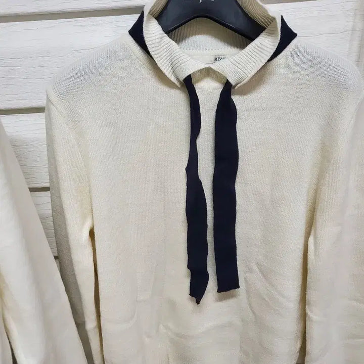 [BUNJANG] Mixxo Knit Cardigan and Two Other Knits / 믹쏘가디건 외 니트 3종 만원 비움