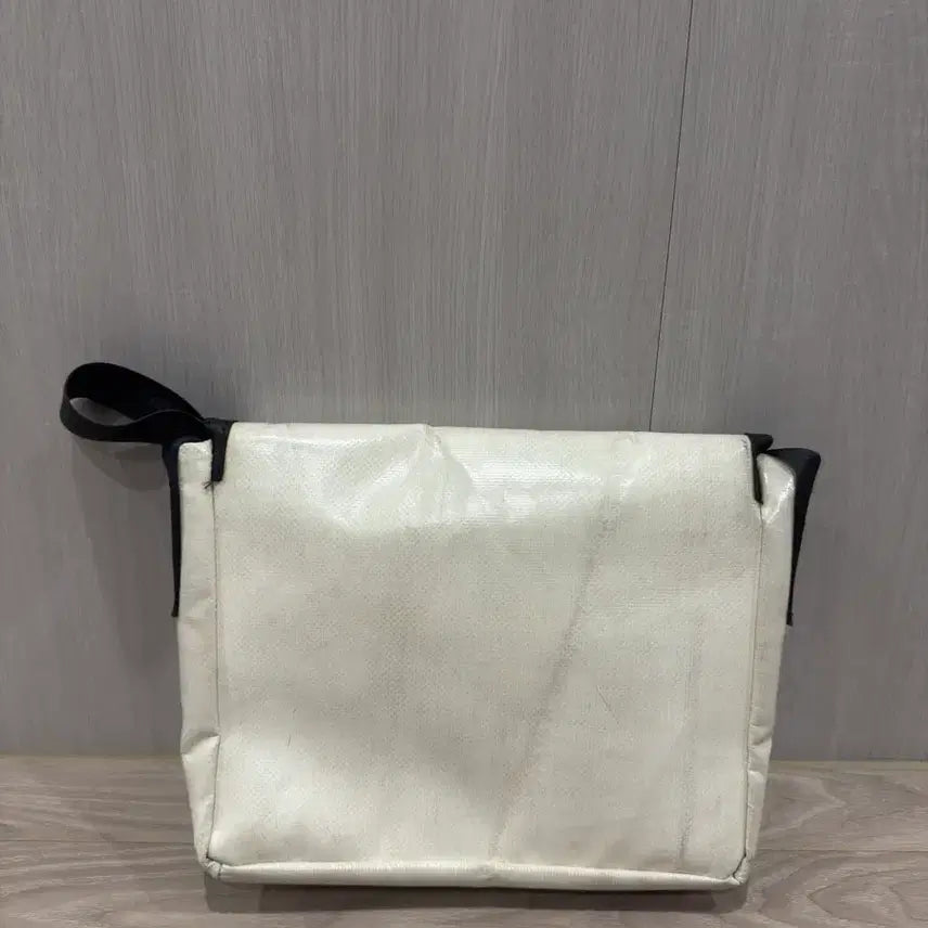 [SOLD OUT] 프라이탁 라씨