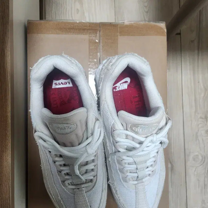 [SOLD OUT] 나이키x리바이스 콜라보 에어맥스 280mm