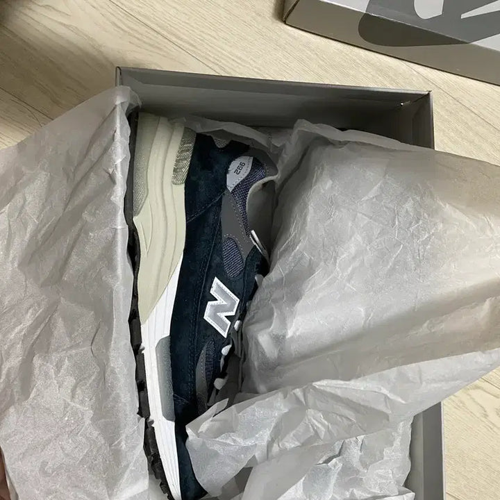 [SOLD OUT] 뉴발 992 코어 네이비 275