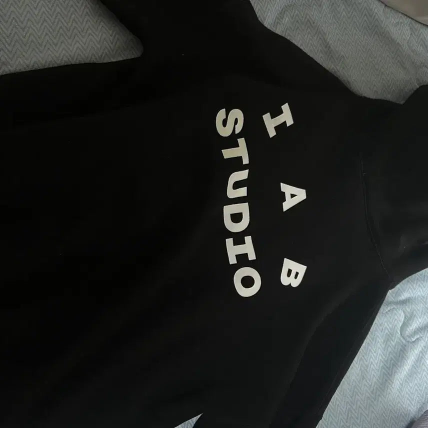 [BUNJANG] IAB Studio Black Hoodie XL / IAB 스튜디오 블랙 후드티 xl