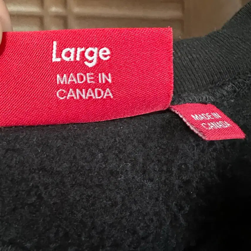[SOLD OUT] 슈프림 스몰박스 맨투맨(canada large)