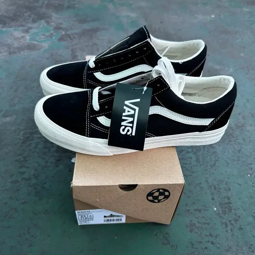 [BUNJANG] Vans Old Skool Black Sneakers 275mm / 반스 올드스쿨 블랙 스니커즈 275mm 새상품