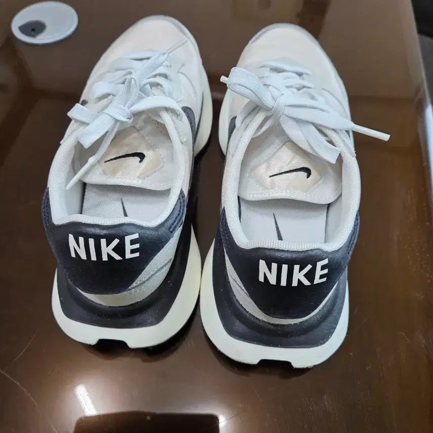 [BUNJANG] Nike V2K Run Sneakers / 나이키 V2K런  운동화245