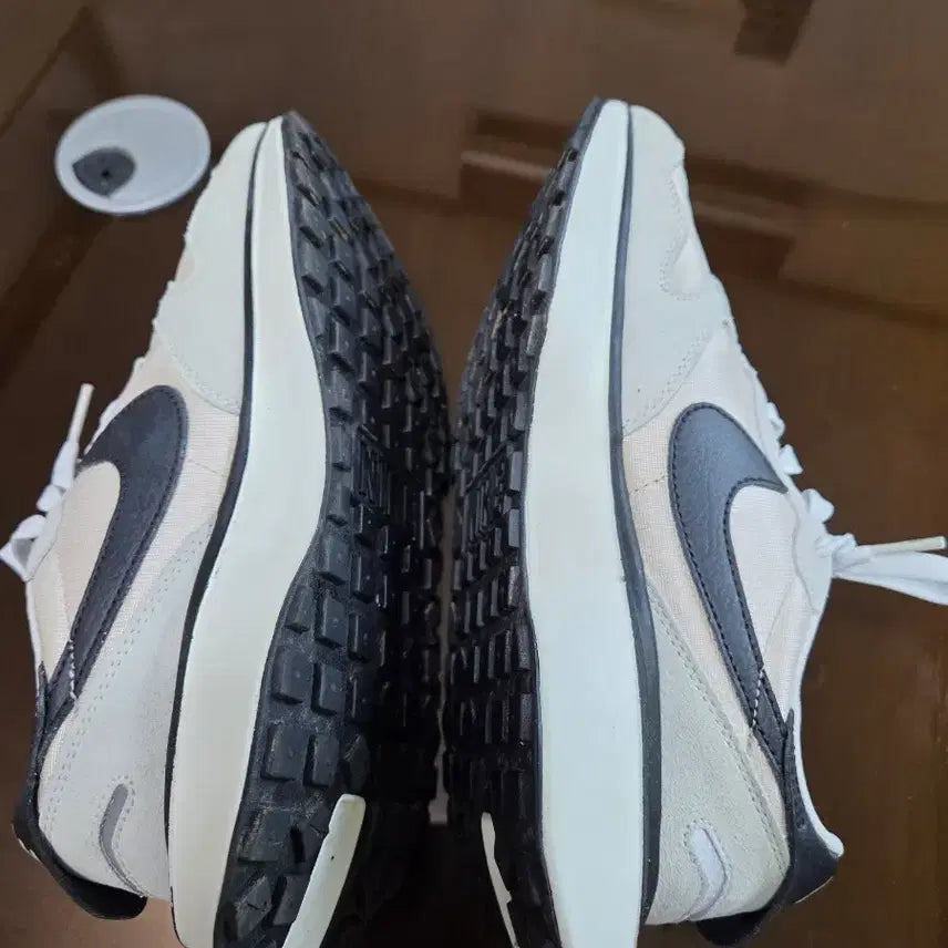 [BUNJANG] Nike V2K Run Sneakers / 나이키 V2K런  운동화245