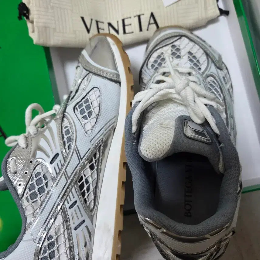[BUNJANG] Bottega Veneta Orbit Silver White Sneakers / 보테가베네타 오르빗 실버 화이트 230