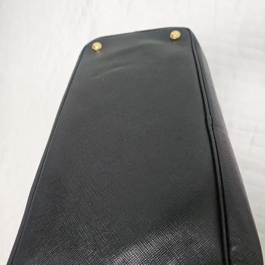 [SOLD OUT] [A급] Prada 사피아노 BN2274 블랙 금장 / 정품보증 / 65