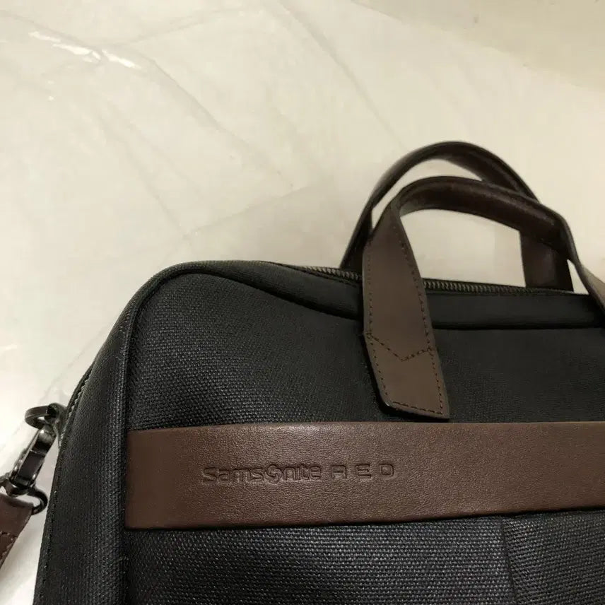 [SOLD OUT] 샘소나이트 크로스백@9928