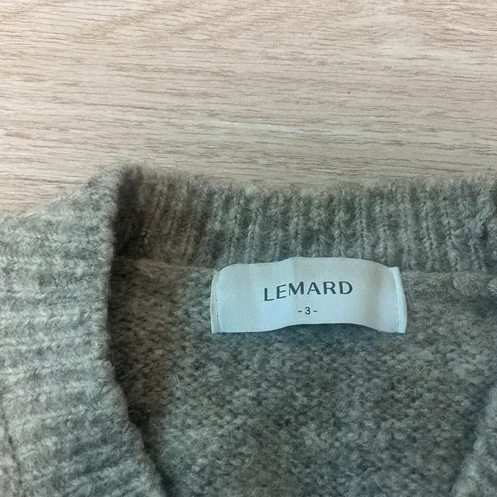 [SOLD OUT] 르마드 울 베이지 니트