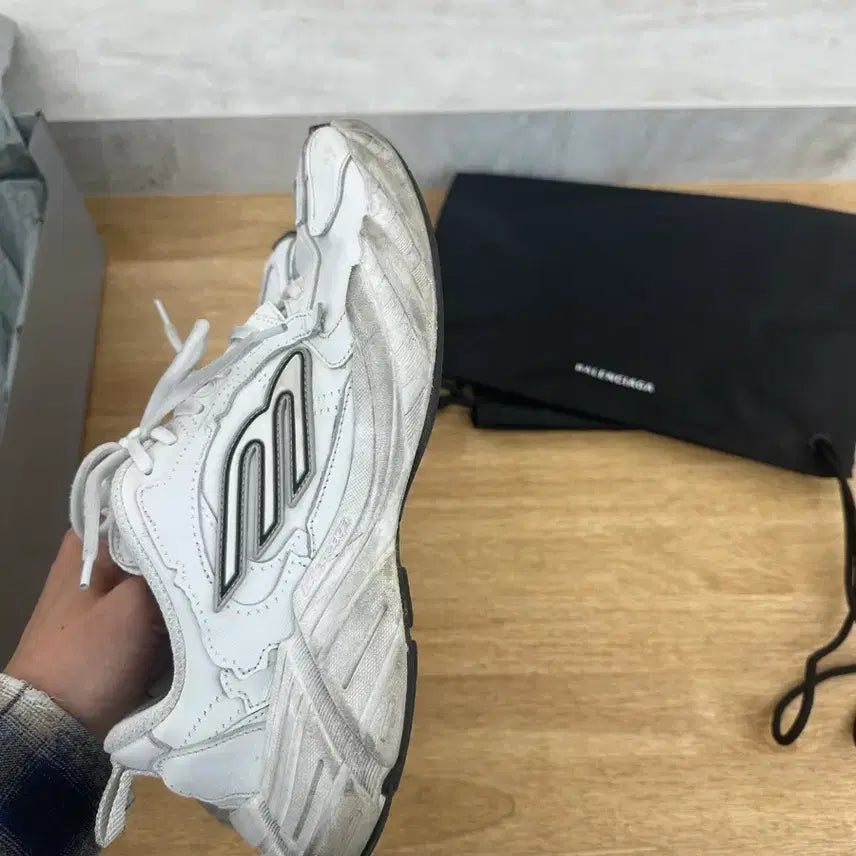 [BUNJANG] Balenciaga Monday Sneakers White Size 41 / 발렌시아가 먼데이 화이트 41