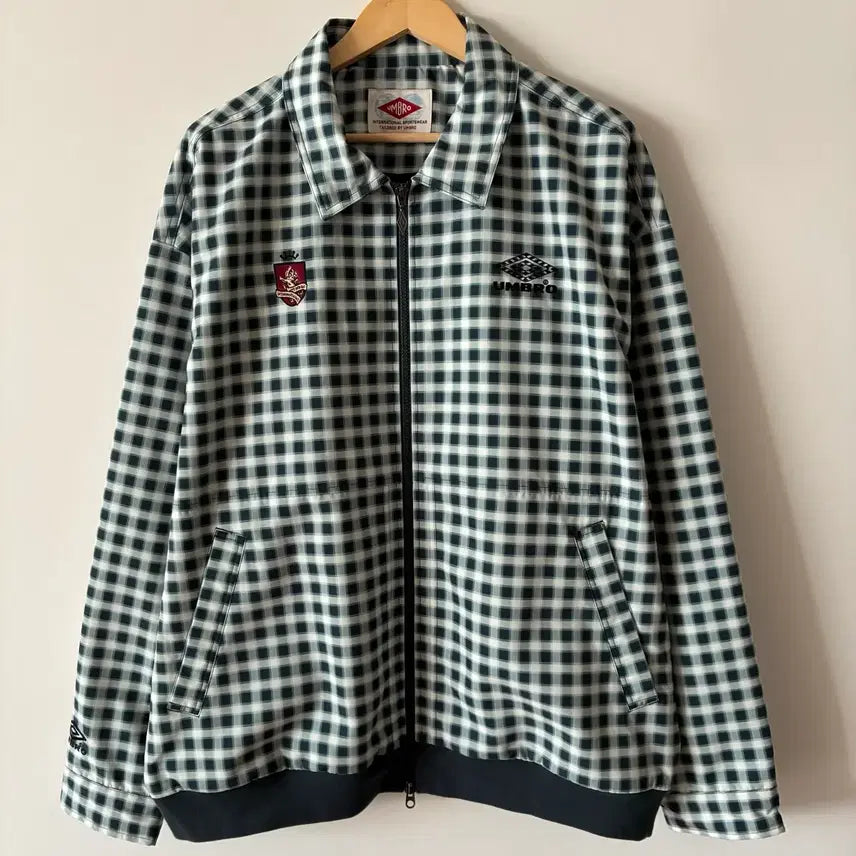 [SOLD OUT] 엄브로 바람막이