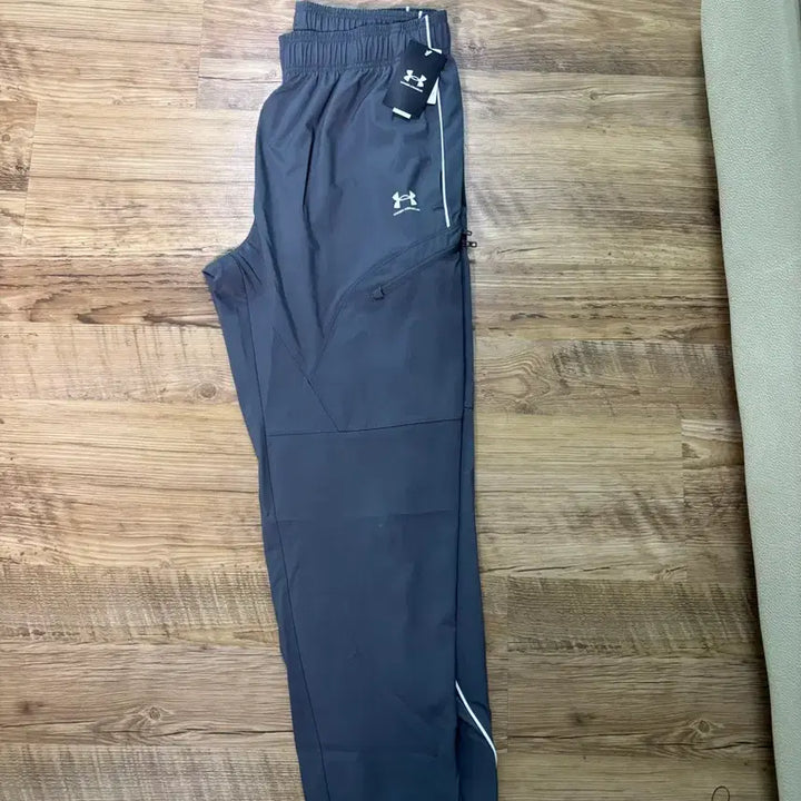 [SOLD OUT] 언더아머 트랙 팬츠 그레이 새상품xxl