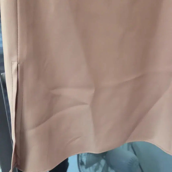 [BUNJANG] Beige H-Line Satin Midi Skirt / 베이지 H라인 새틴스커트