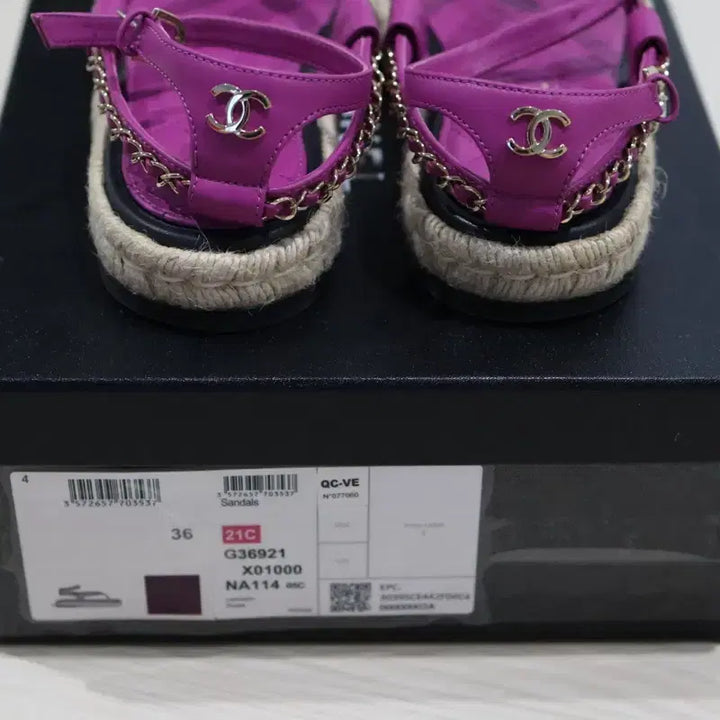 [SOLD OUT] 샤넬 스트랩 체인 샌들