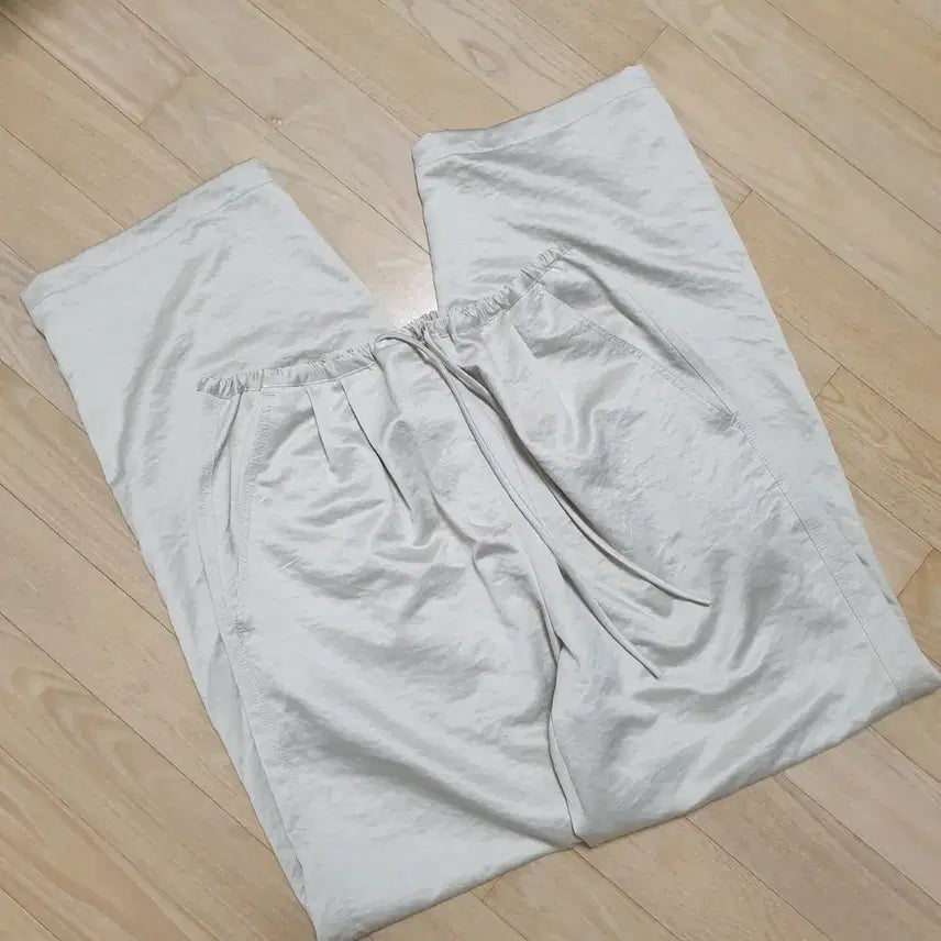 [BUNJANG] LOEKE Smooth Pants Champagne / 1회착용/로이크 팬츠 smooth pants champagne