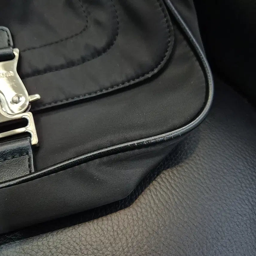 [BUNJANG] Matinkim Mini Buckle Bag / 마뗑킴 미니 버클 백