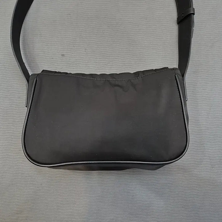 [BUNJANG] Matinkim Mini Buckle Bag / 마뗑킴 미니 버클 백