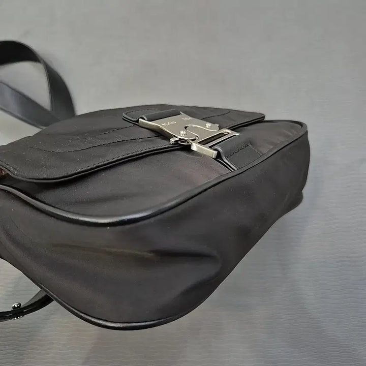 [BUNJANG] Matinkim Mini Buckle Bag / 마뗑킴 미니 버클 백