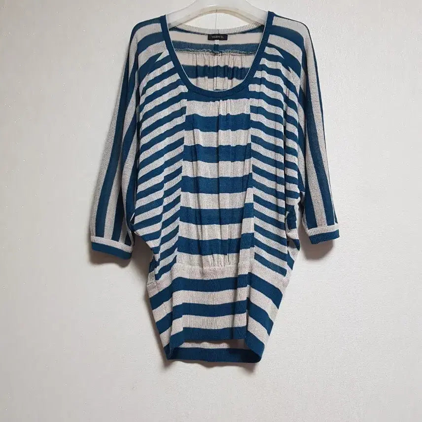 [BUNJANG] Valencia Knit Tee / 발렌시아 니트티