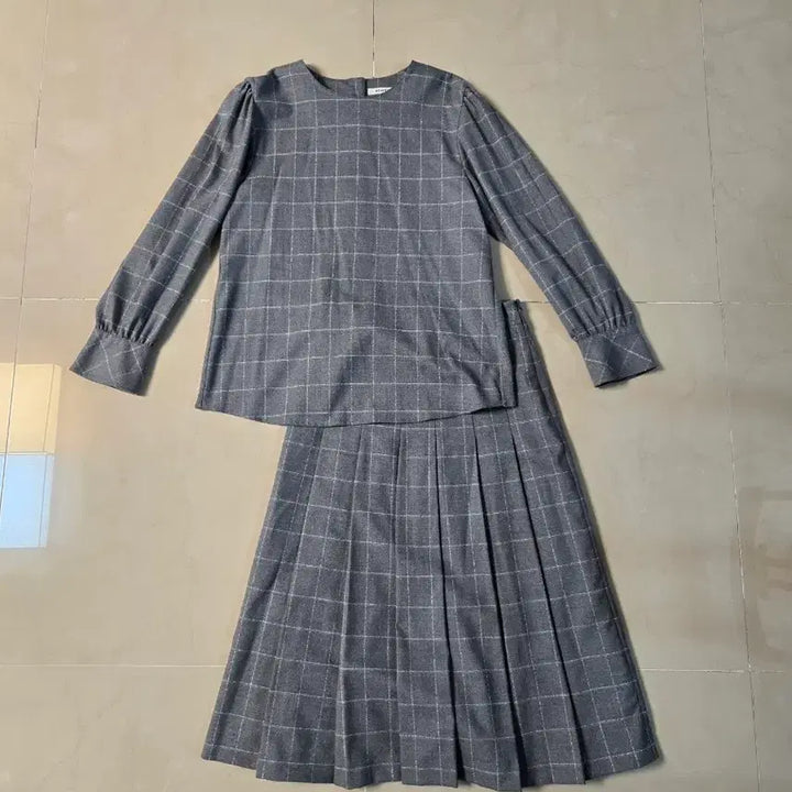[BUNJANG] Beanpole Check Two-Piece Set / 빈폴 체크 투피스 세트 (상의+스커트)