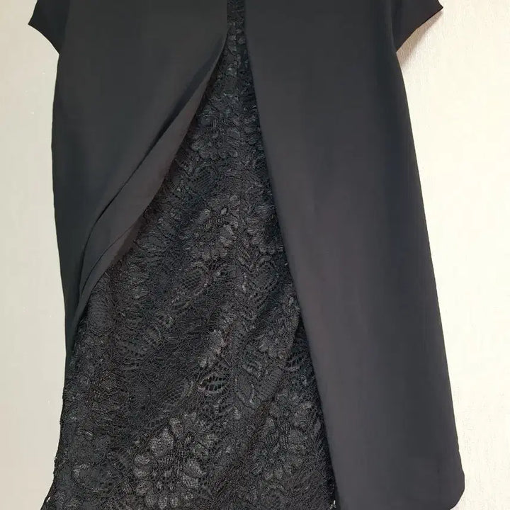 [BUNJANG] Anziek Black Blouse / 안지크 블라우스