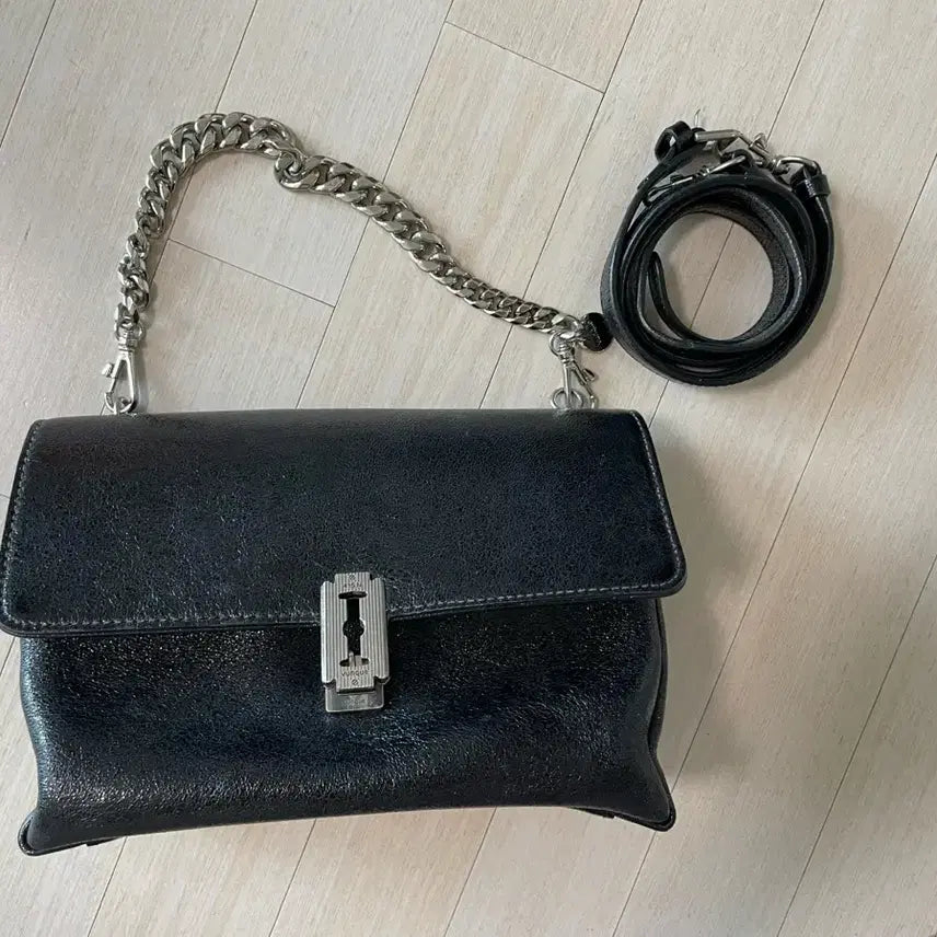 [BUNJANG] Blink Bucket Bag &amp; Strap / 분크 바게트 백 &amp; 분크 스트랩
