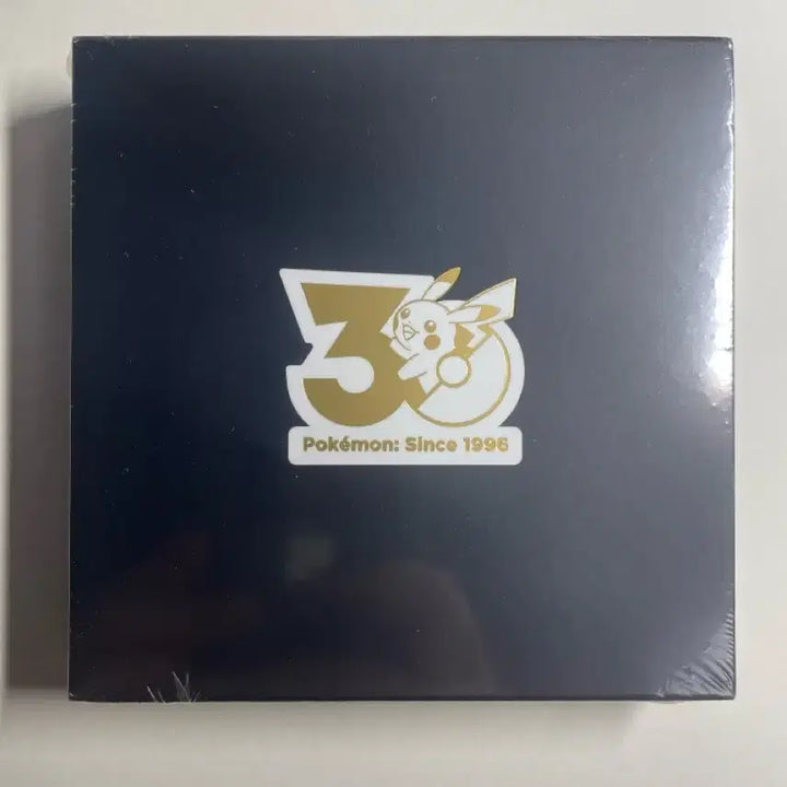 [BUNJANG] Pokemon 30th Anniversary Limited Edition Badge / 포켓몬 30주년 기념 한정판 뱃지 4월