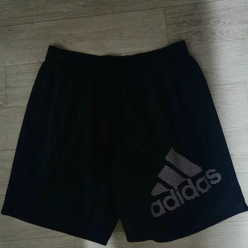 [SOLD OUT] 아디다스 에어로레디 반바지  블랙