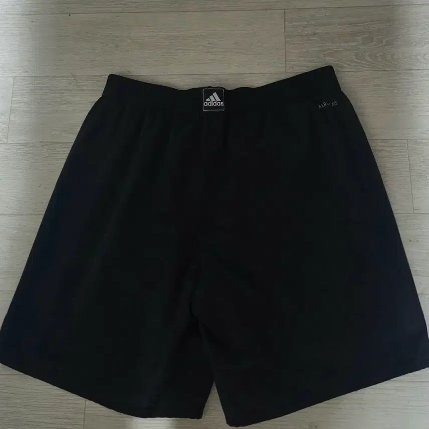 [SOLD OUT] 아디다스 에어로레디 반바지  블랙