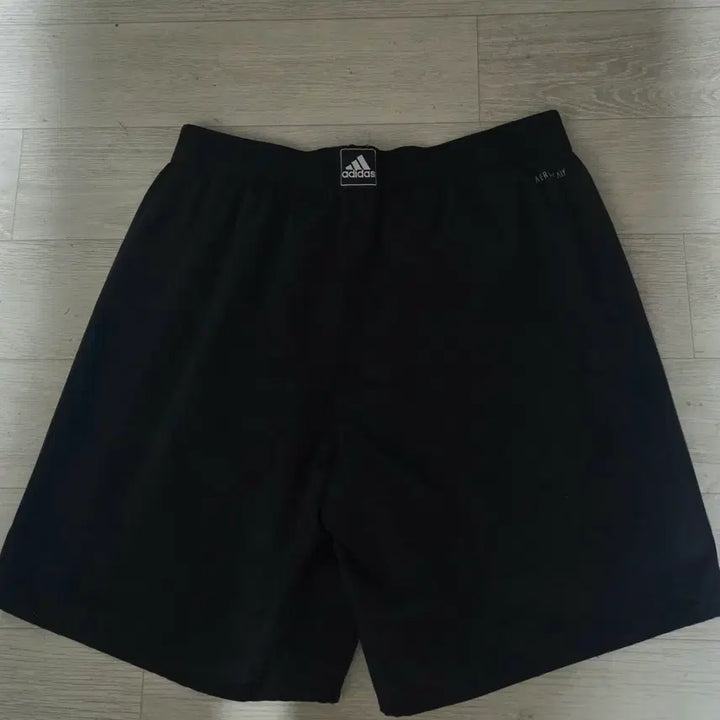 [SOLD OUT] 아디다스 에어로레디 반바지  블랙