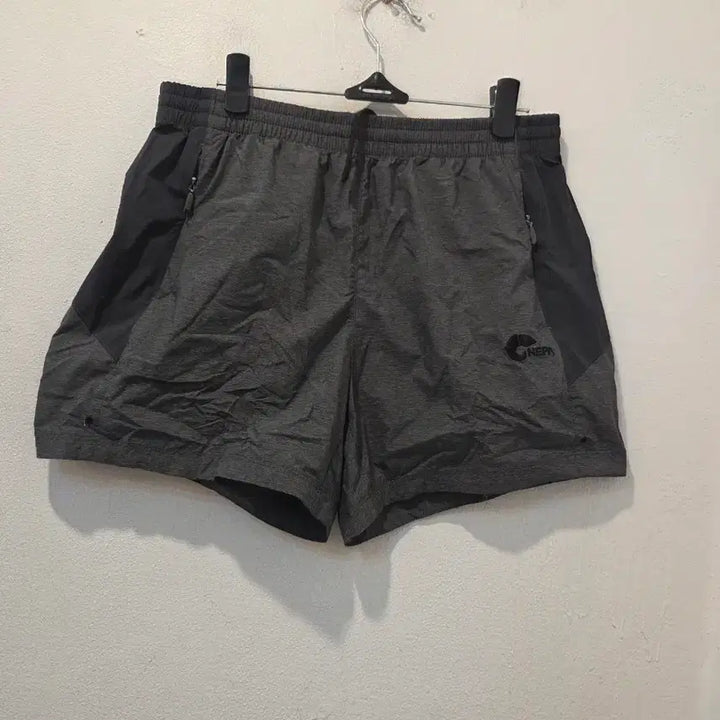 [BUNJANG] Nepa Functional Shorts Grey Unisex / 네파 기능성 반바지 그레이. 공용