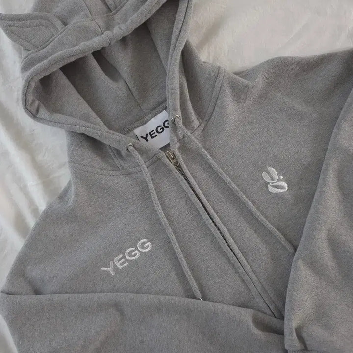 [SOLD OUT] YEGG 예그 윙 후드집업 그레이