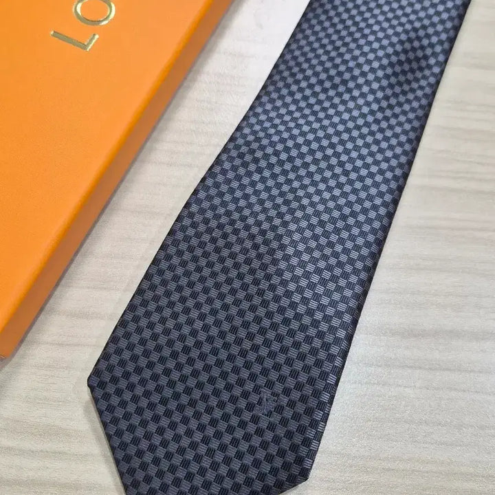 [BUNJANG] Louis Vuitton Petite Damier Check Necktie / 루이비통 LV  쁘띠다미에 체크 넥타이