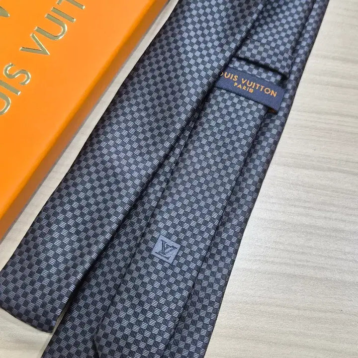 [BUNJANG] Louis Vuitton Petite Damier Check Necktie / 루이비통 LV  쁘띠다미에 체크 넥타이