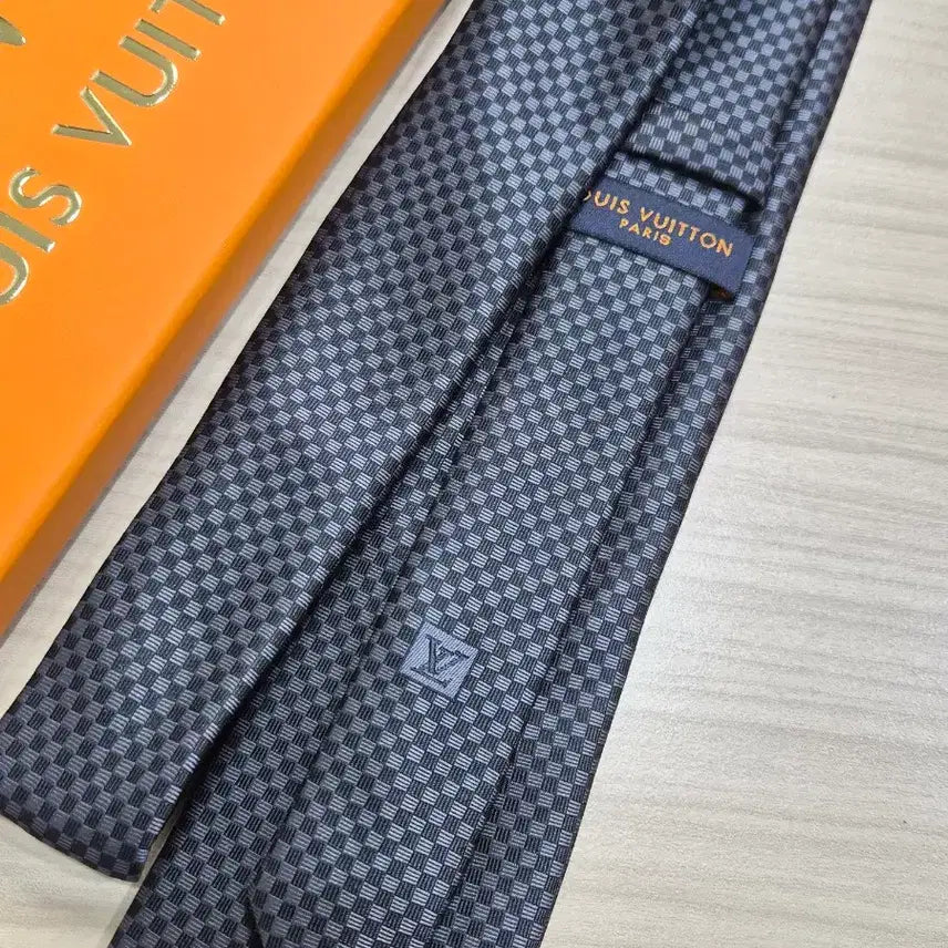[BUNJANG] Louis Vuitton Petite Damier Check Necktie / 루이비통 LV  쁘띠다미에 체크 넥타이