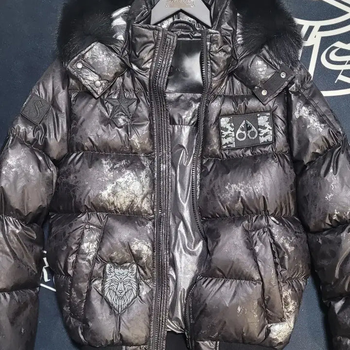 [BUNJANG] Moose Knuckles Pengarth Bomber Down Padded Jacket / 무스너클 펜가쓰 봄버다운패딩