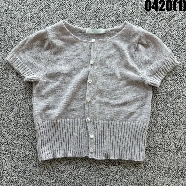 [SOLD OUT] OUIE 반팔 가디건 니트 S
