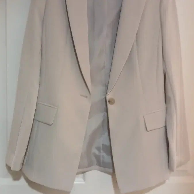 [BUNJANG] Ivory Blazer Jacket - Women&