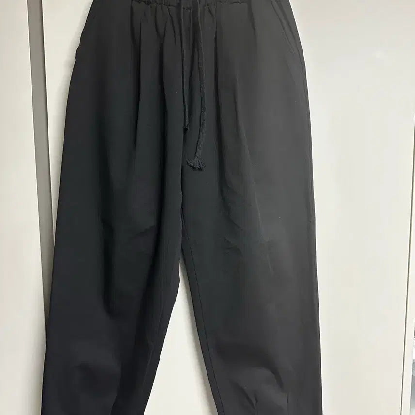 [BUNJANG] Machine boy Machine Tapered Balloon Pants Black (XL) / 머신보이머신 루즈 테이퍼드 벌룬 팬츠 블랙 (XL사이즈)