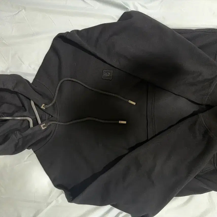 [SOLD OUT] 우영미 후드티