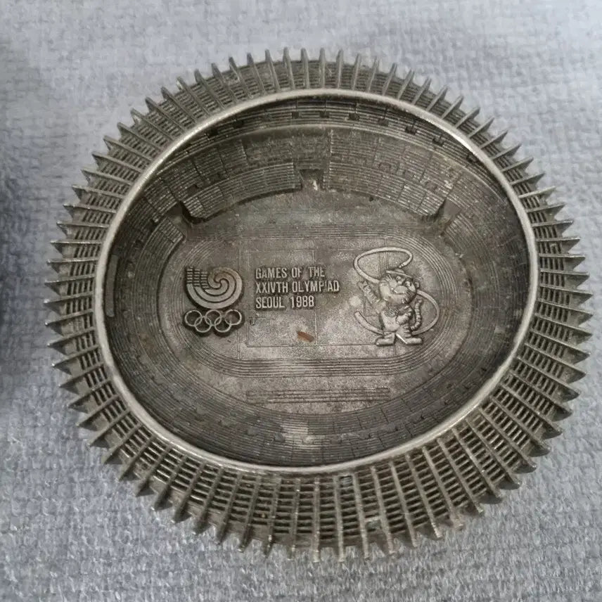 [BUNJANG] 1988 Seoul Olympics Memorabilia Set / 88년도 올림픽자료 근대자료