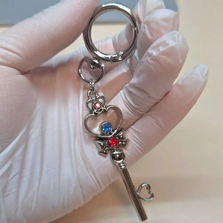 [BUNJANG] Heart Key Charm Keychain / 하트 열쇠 모양 키링