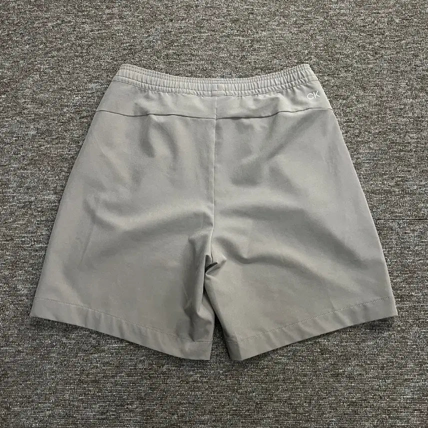 [BUNJANG] Calvin Klein Performance Shorts Beige / 캘빈클라인 퍼포먼스 반바지 S 베이지